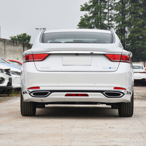 2021 مركبات جديدة للوقود وقود البنزين 1.8T 4 أبواب 5 مقاعد Van Car Geely Borui للبيع
